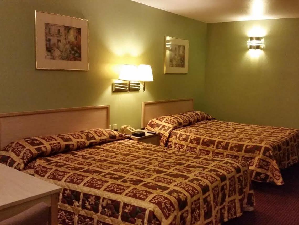 Garden Inn & Suites Hebbronville Εξωτερικό φωτογραφία